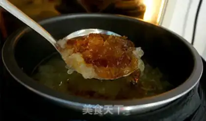 Make Peach soap horn, silver ear soup step 7