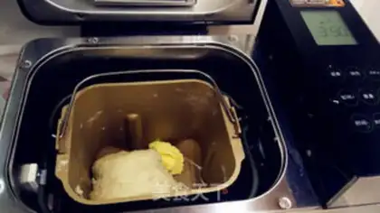 Make ♪ Super cute rabbit squeezes bread ♪ step 1