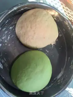 Make Double-coloured buns step 3