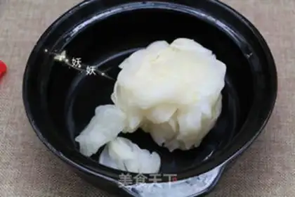 Make A radish with a mask step 1