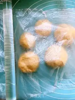 Make Little turtle soybread step 4