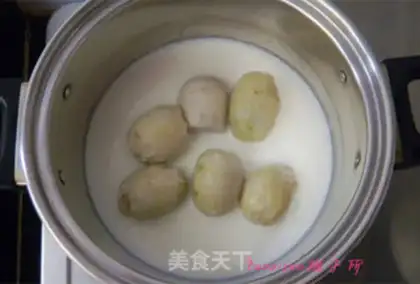 Make Milk and fragrance soup step 3