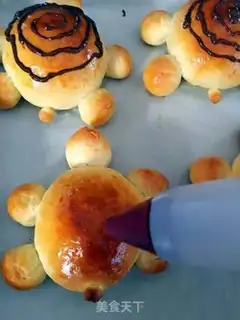 Make Little turtle soybread step 10