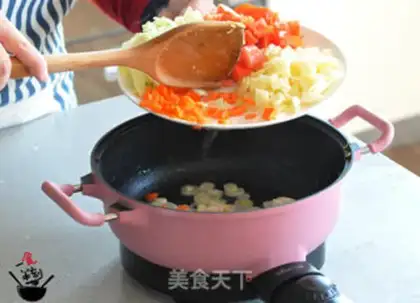 Make Tomato noodles step 2