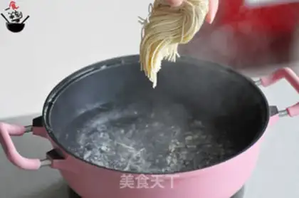 Make Tomato noodles step 4
