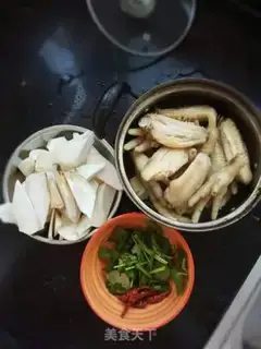 Make The chicken claws step 1