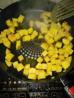 Make Curry chicken step 1