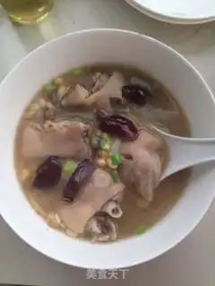 Make Clean up the pig hoof soy soup step 5