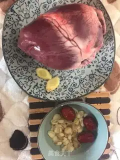 Make Lily Lotus Pork Heart soup step 0
