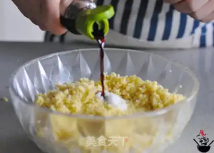 Make Cracker rice pot step 2