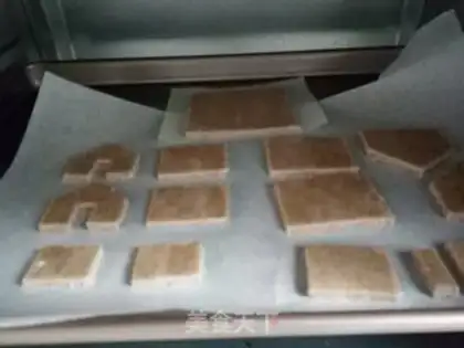 Make Gingerbread house step 6