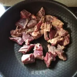 Make A broad radish cow step 3