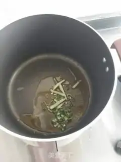 Make Spinach mushroom egg soup step 5