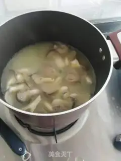 Make Spinach mushroom egg soup step 8