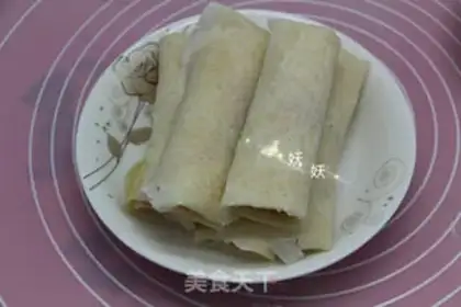 Make Carrot Spring roll step 4