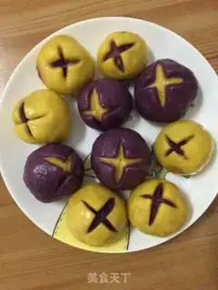Make Flower buns step 9