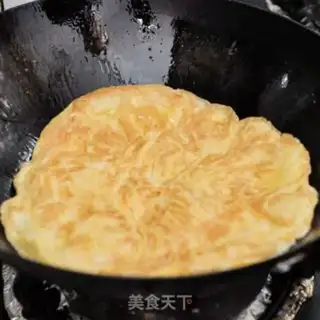 Make Egg fried rice step 1