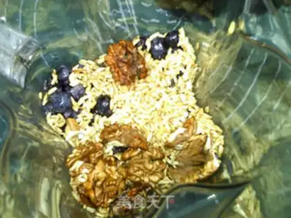 Make walnut oatmeal step 2