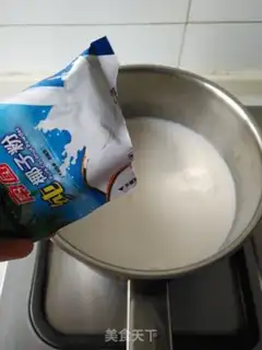 Make Coconut milk tea step 1