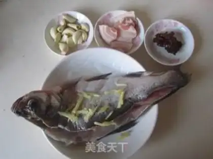 Make Bean petals for fish step 0
