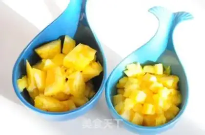 Make Pineapple rice step 4