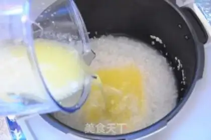 Make Pineapple rice step 8