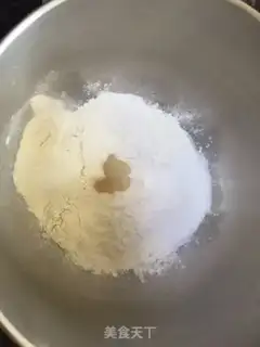 Make Coconut roll toast step 1