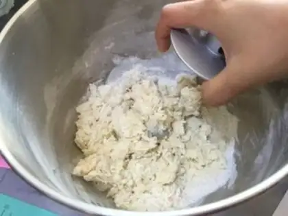 Make Coconut roll toast step 2