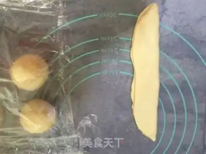 Make Coconut roll toast step 14