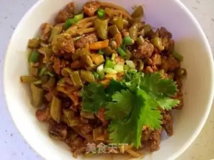 Make Hot dry noodles step 10