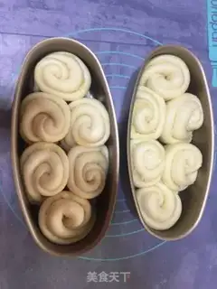 Make Coconut roll toast step 18