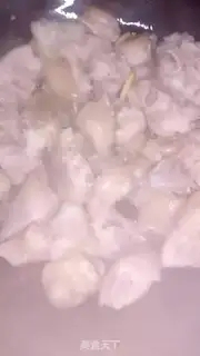 Make The mushrooms dry pig hands step 4