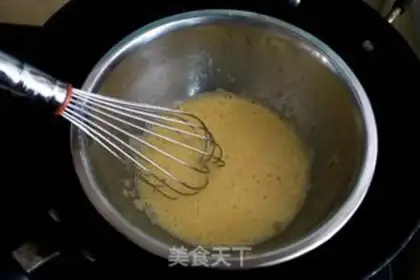 Make Christmas cocoa cream cake step 3