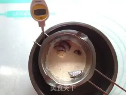 Make Yellow chocolate pie step 13