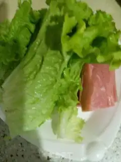 Make Spinach omelet sandwich step 2