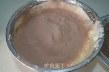 Make Christmas cocoa cream cake step 5