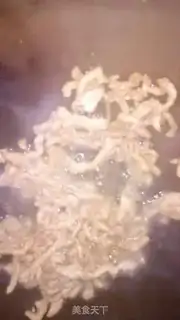 Make Carrot-cracked fried meat step 2
