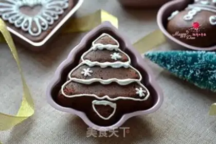 Make Christmas cocoa cream cake step 18