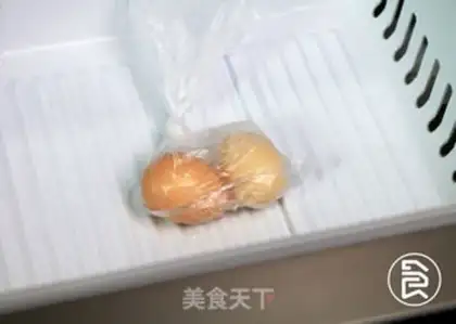 Make Eggs, eggs, rice step 0