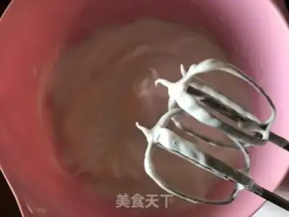 Make Strawberry roll step 7