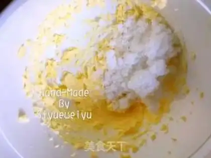 Make Christmas frosting cookies step 1
