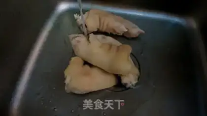 Make Pig hoof freeze step 2