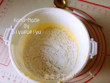 Make Christmas frosting cookies step 5