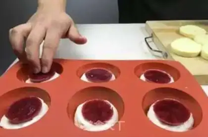 Make Berry cheesecake step 7