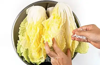 Make Korean pickles/spicy cabbage step 2