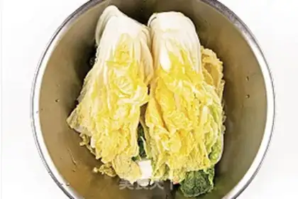 Make Korean pickles/spicy cabbage step 3
