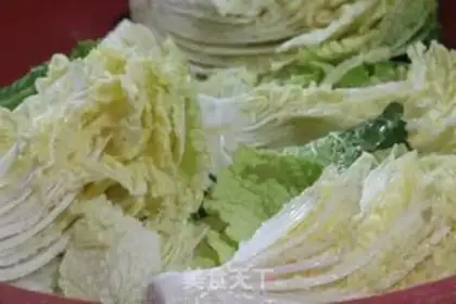 Make Korean pickles/spicy cabbage step 4