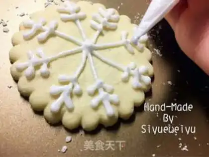 Make Christmas frosting cookies step 15