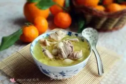Make Chicken soup with white fruit step 4