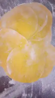 Make Bean Sand Rose rolls step 5